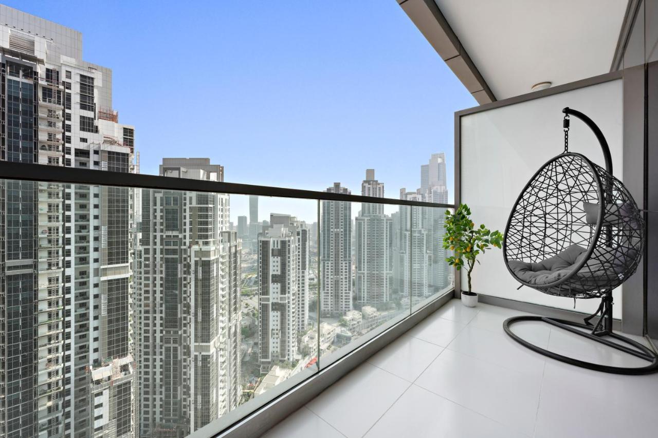 Full Burj Khalifa View Lux 2bedroom With Rooftop Pool Location In Paramount Midtown Apartment *