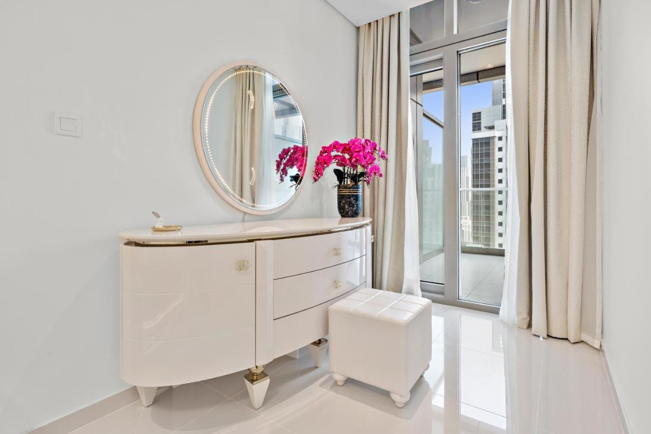 Full Burj Khalifa View Lux 2bedroom With Rooftop Pool Location In Paramount Midtown Apartment *