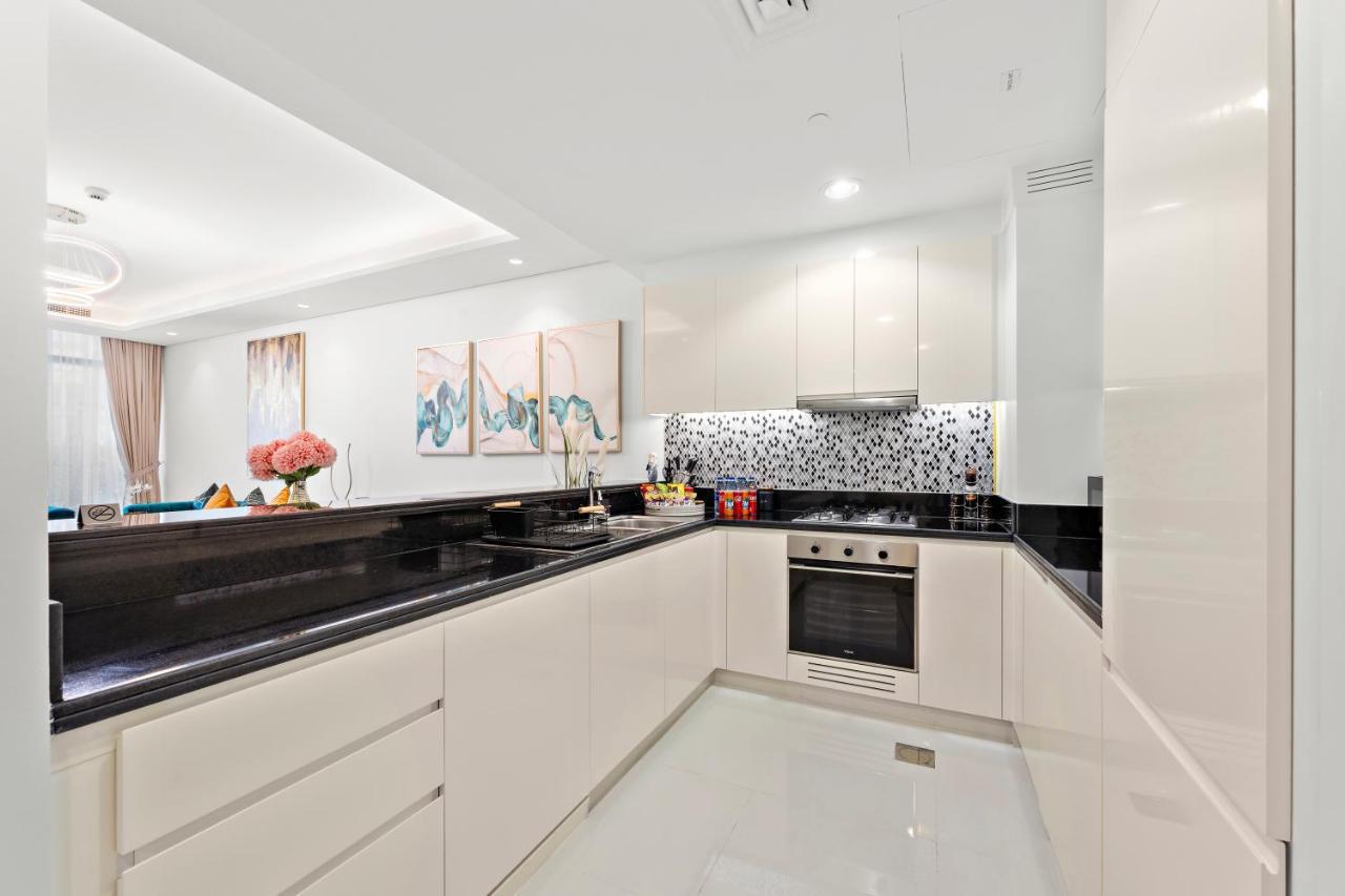 Full Burj Khalifa View Lux 2bedroom With Rooftop Pool Location In Paramount Midtown *