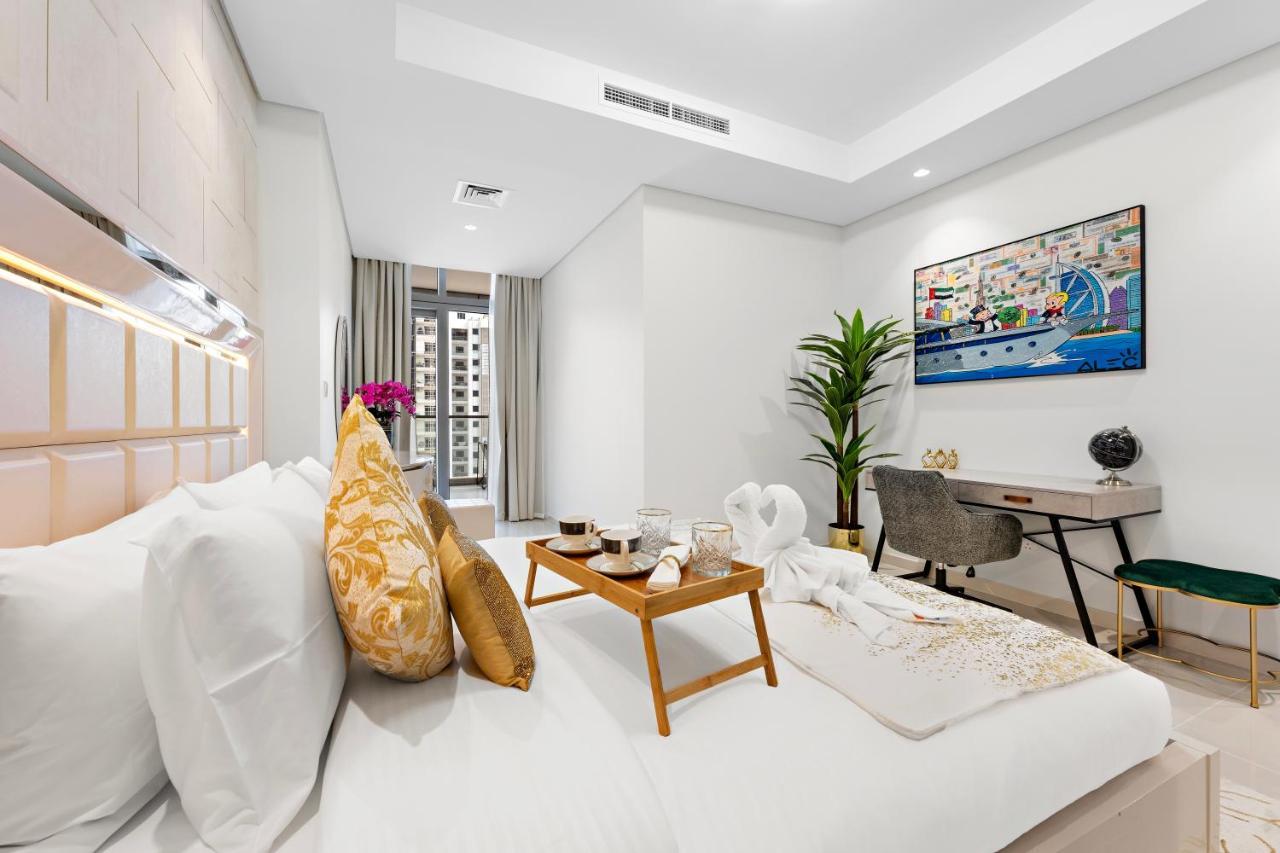 Full Burj Khalifa View Lux 2bedroom With Rooftop Pool Location In Paramount Midtown Apartment
