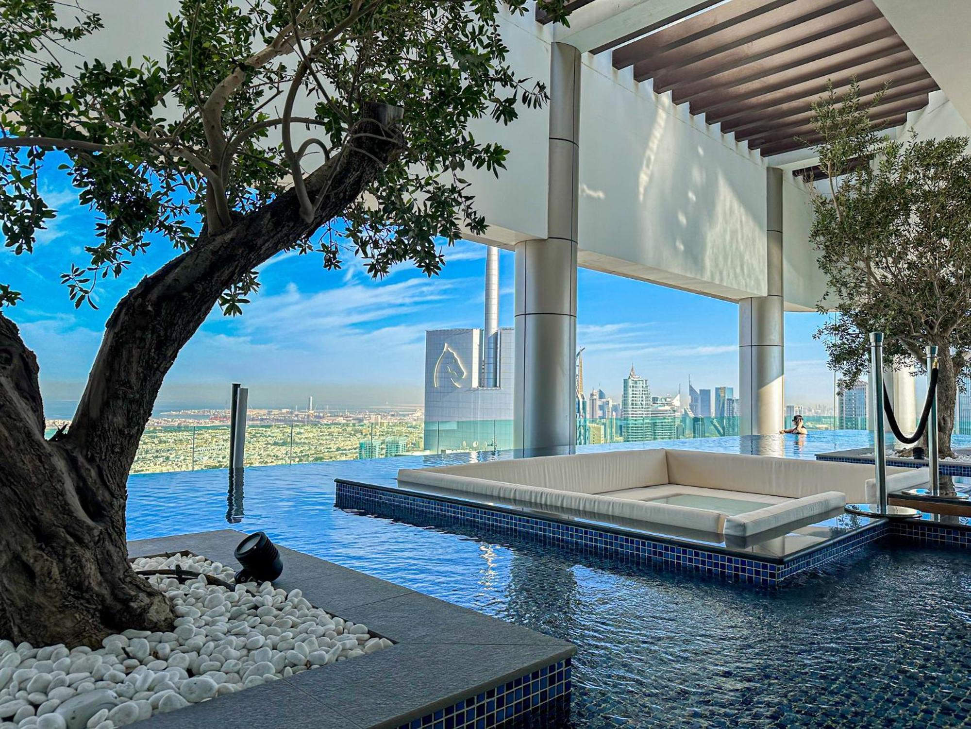 Full Burj Khalifa View Lux 2bedroom With Rooftop Pool Location In Paramount Midtown Dubai