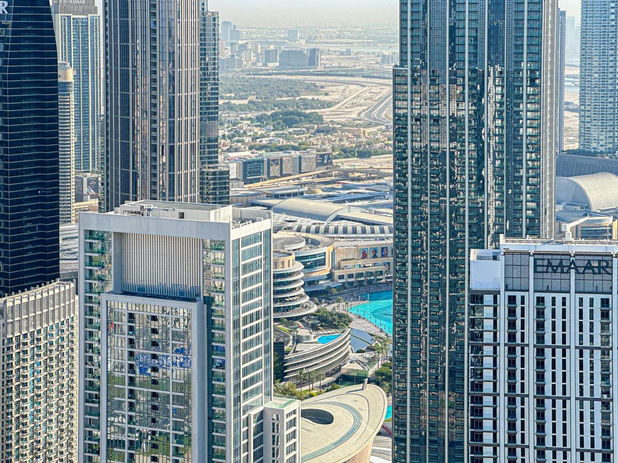 Full Burj Khalifa View Lux 2bedroom With Rooftop Pool Location In Paramount Midtown Apartment *