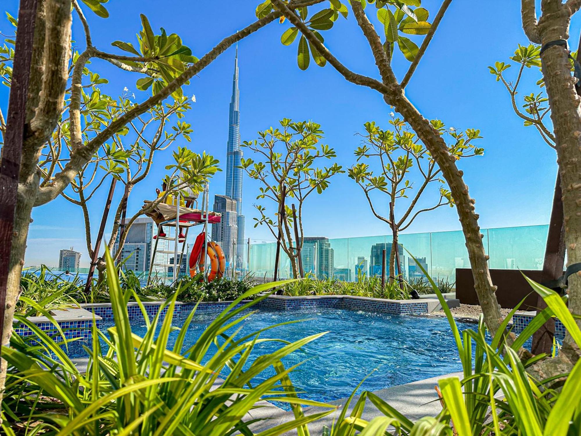 Full Burj Khalifa View Lux 2bedroom With Rooftop Pool Location In Paramount Midtown *