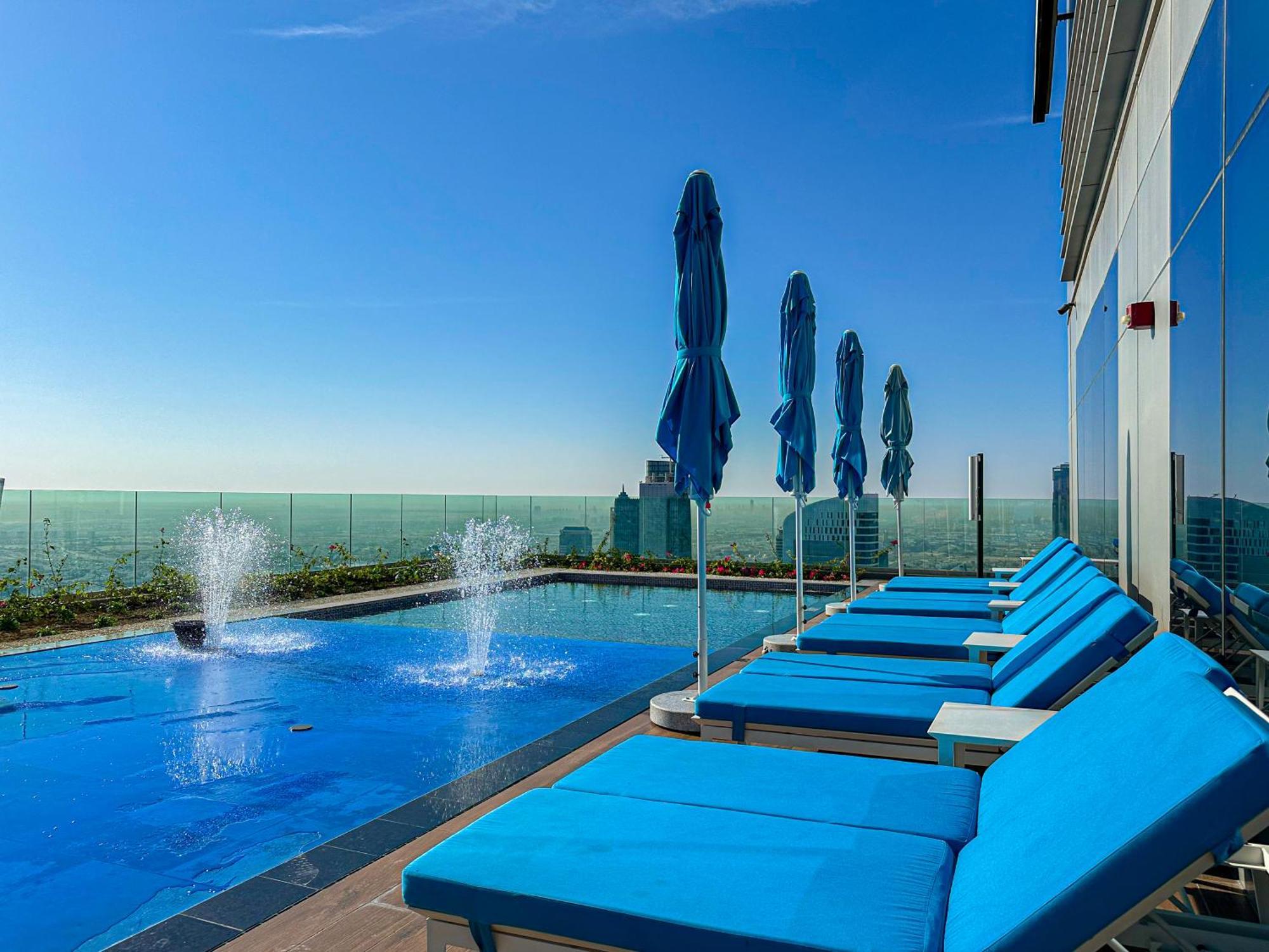 Full Burj Khalifa View Lux 2bedroom With Rooftop Pool Location In Paramount Midtown