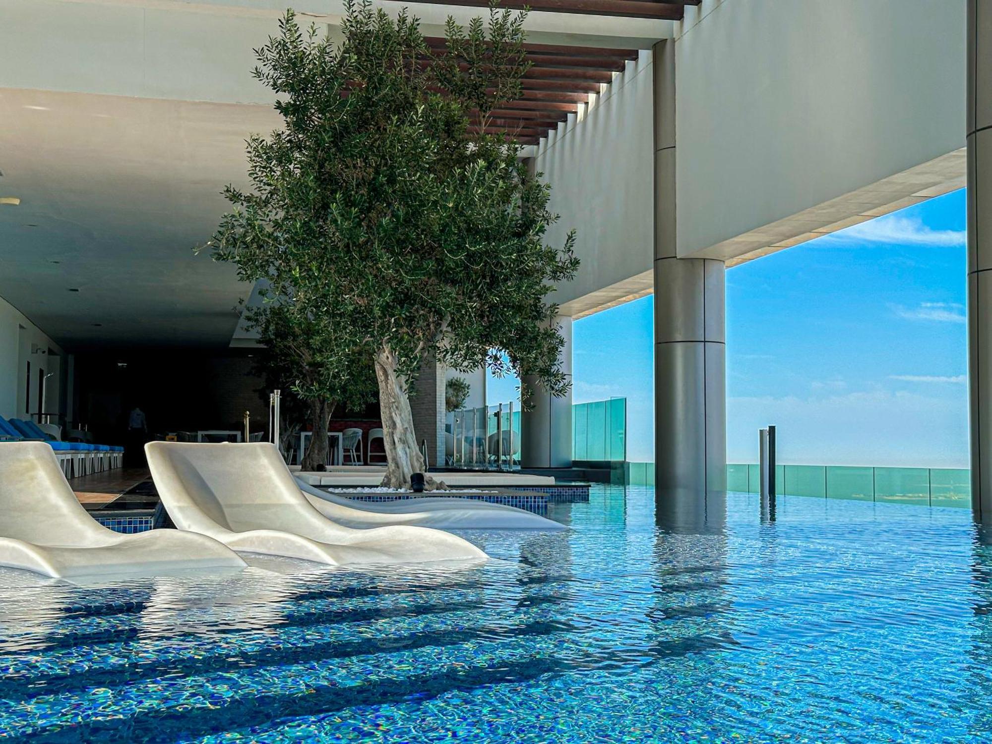Full Burj Khalifa View Lux 2bedroom With Rooftop Pool Location In Paramount Midtown Apartment *