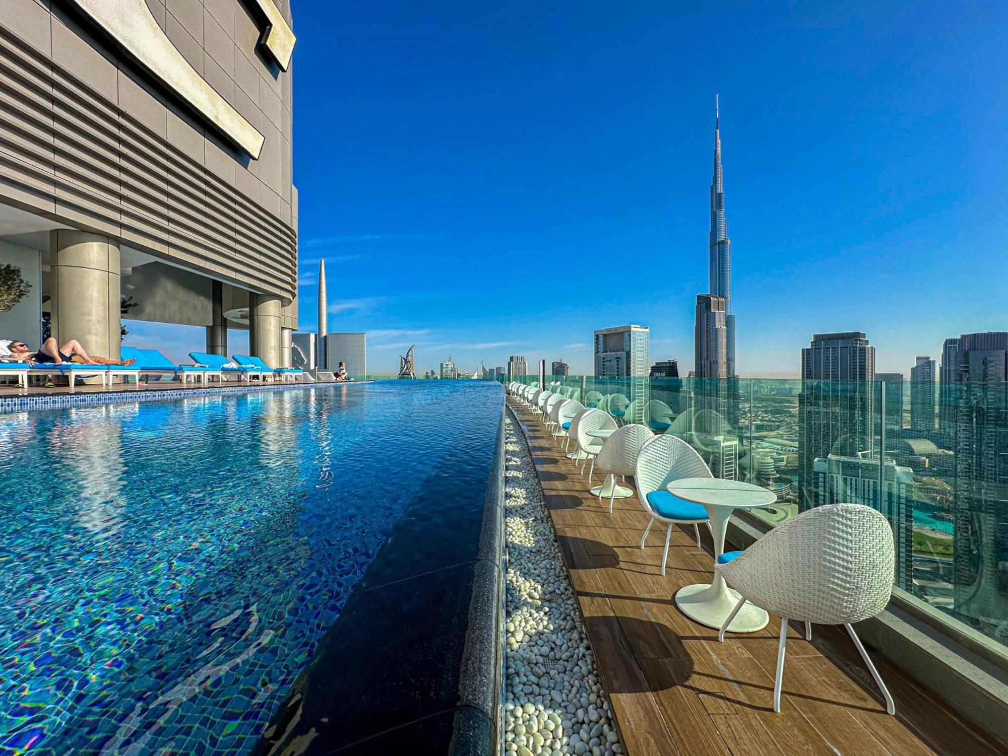 Full Burj Khalifa View Lux 2bedroom With Rooftop Pool Location In Paramount Midtown Apartment *