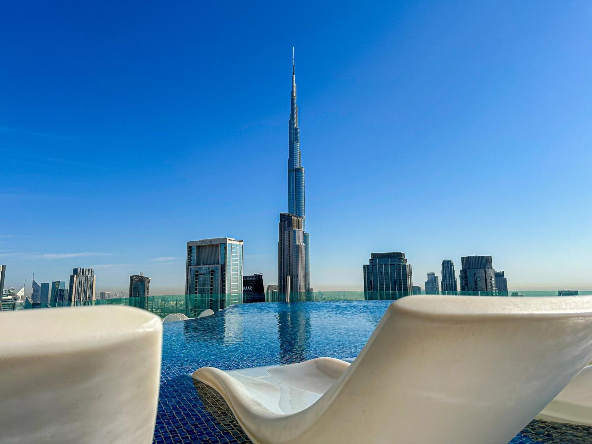 Full Burj Khalifa View Lux 2bedroom With Rooftop Pool Location In Paramount Midtown Apartment Dubai